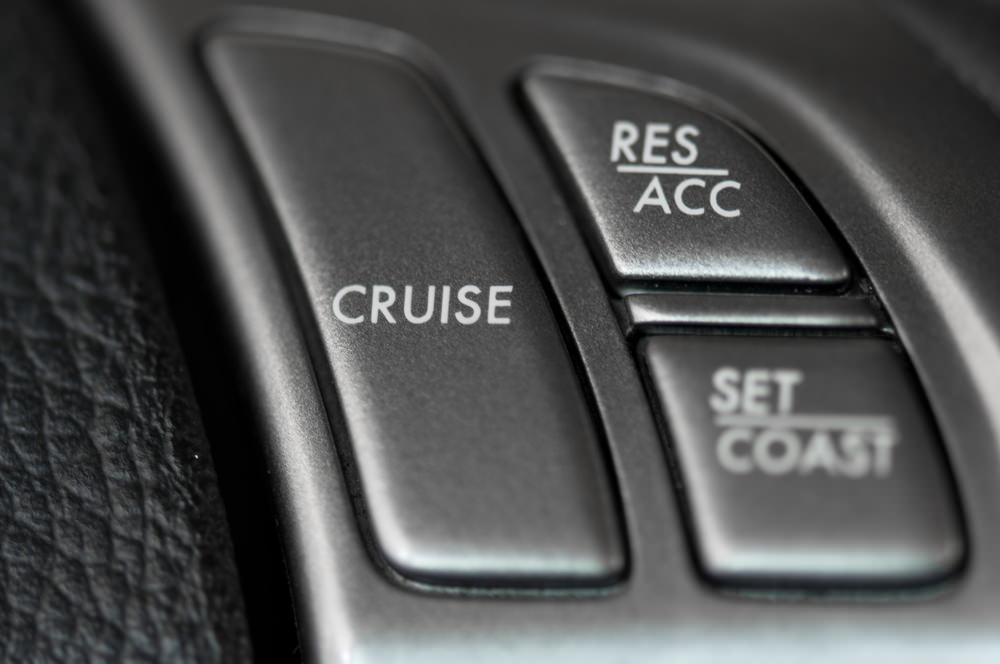 Tombol cruise control